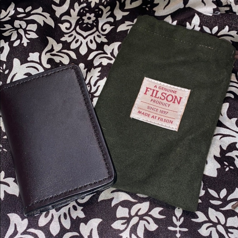 FILSON PASSPORT / CARD CASE